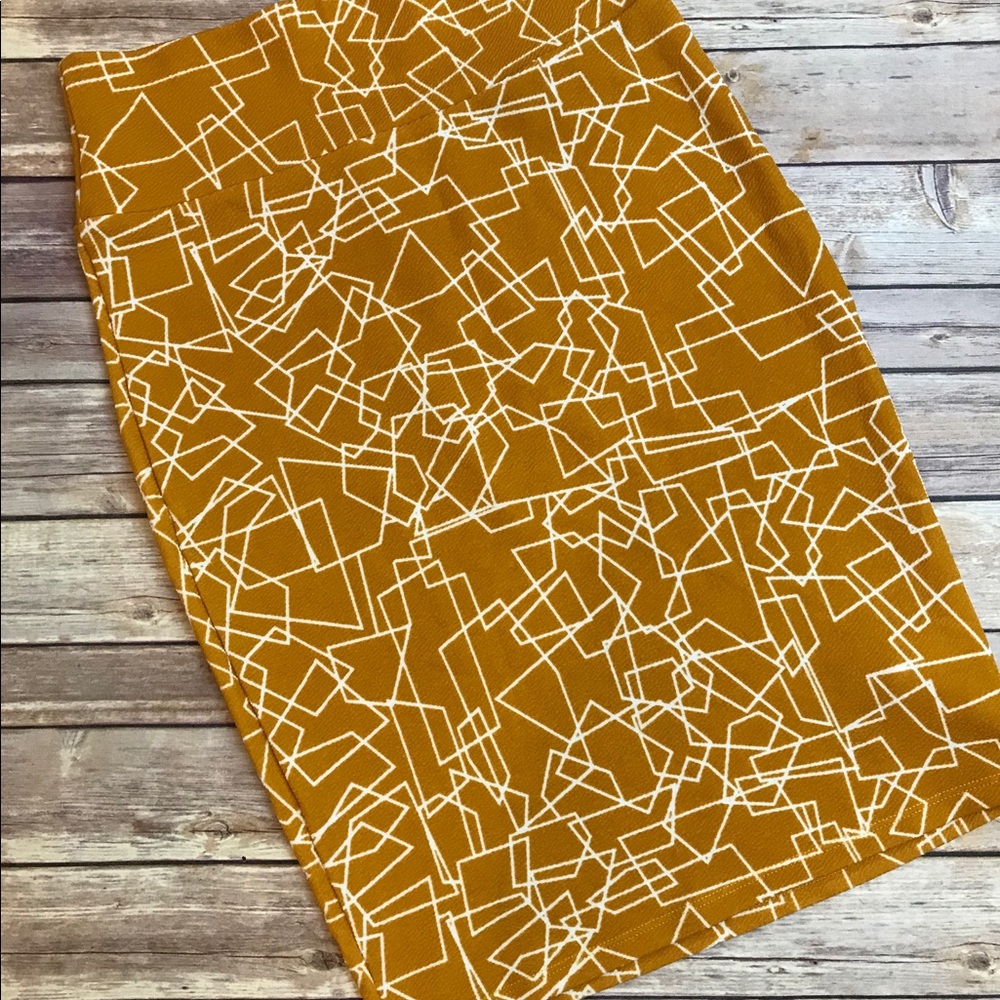 LuLaRoe Cassie Skirt size small